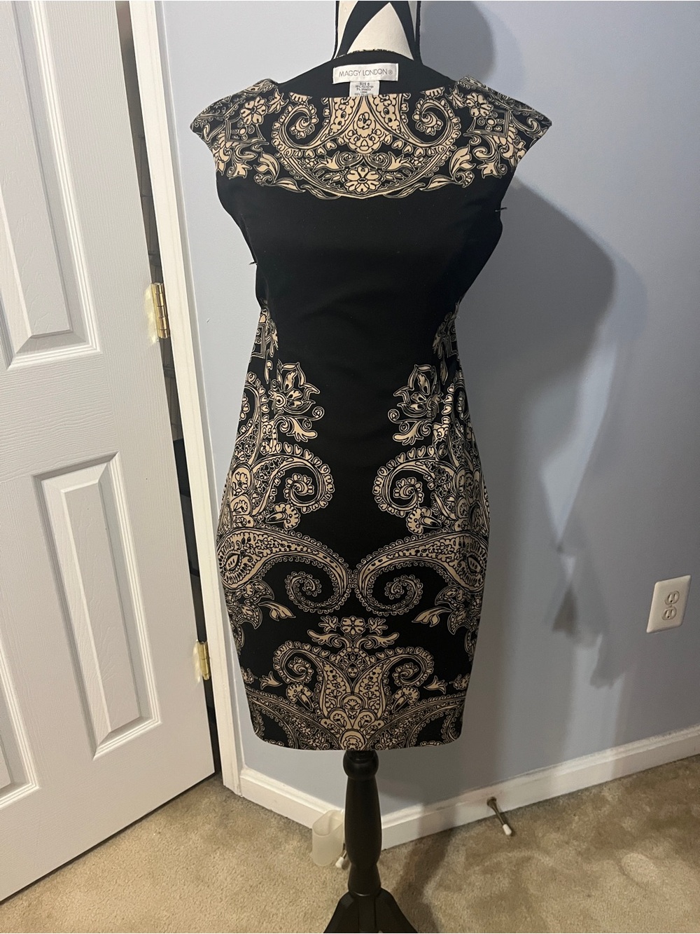 Maggy London Black and Gold Paisley Sheath Dress with Cap Sleeves